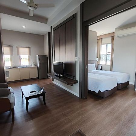 J Park Hotel - Sha Extra Plus 촌부리 외부 사진