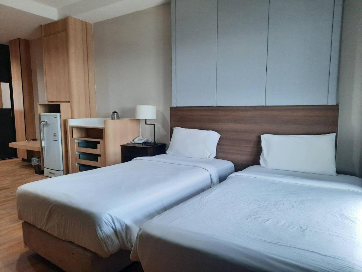 J Park Hotel - Sha Extra Plus 촌부리 외부 사진